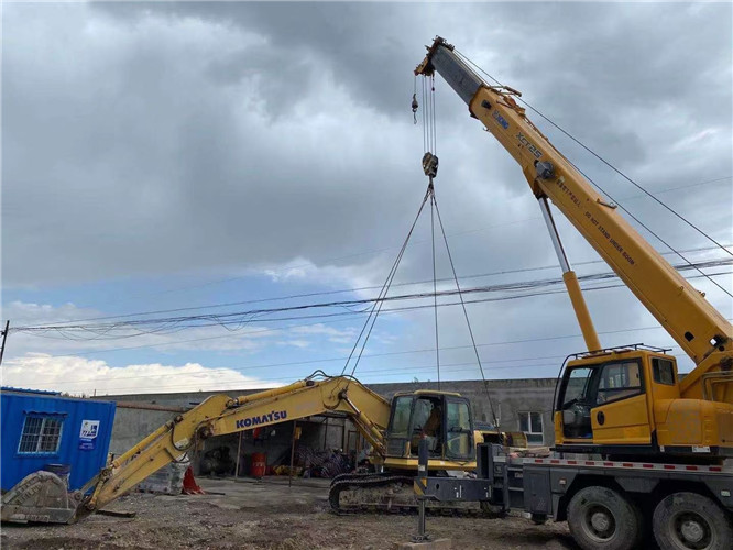 漳平市25吨吊车的工作半径是多少？